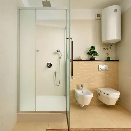 Sea View & Garage - Modern 3br * 斯普利特