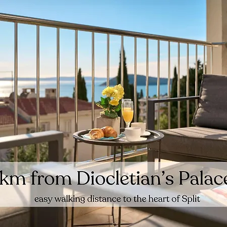 Sea View & Garage - Modern 3br Lejlighed Split