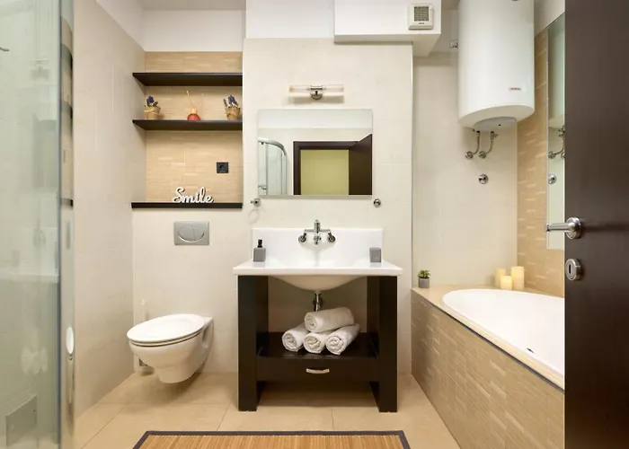 Apartman Sea View & Garage - Modern 3br *