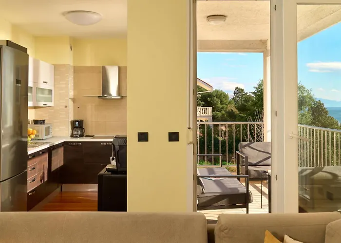 Appartement Sea View & Garage - Modern 3br Split