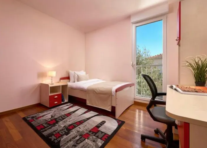 Apartman Sea View & Garage - Modern 3br