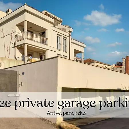 Apartman Sea View & Garage - Modern 3br *